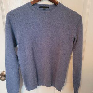 Uniqlo Women's 100% Cashmere Powder Blue Crew Neck Sweater Size Medium (M)